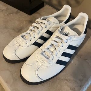 Nice men sneaker Great condition